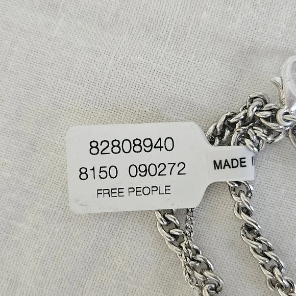 Free People Silver and Teal Beaded Necklace NWT - Picture 3 of 3